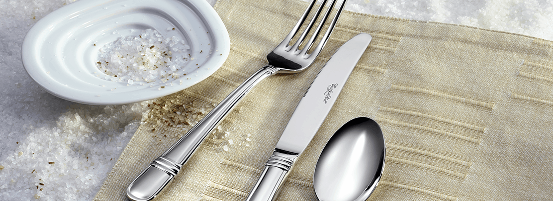 Corby Hall Toledo Salad/Dessert Fork | Mirror Finish: 6227