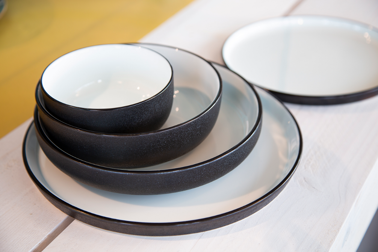 Maastricht Porselein Schaal Cosmic 11 cm 32 cl Wit Zwart